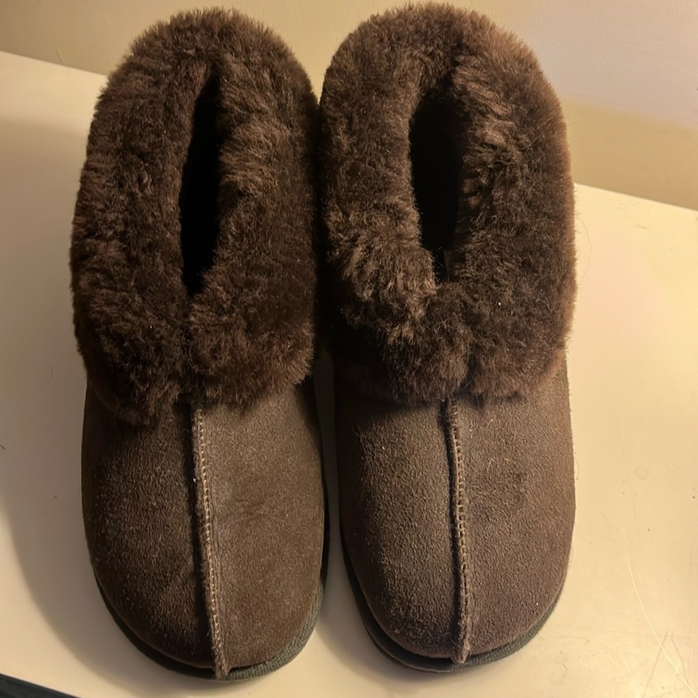 Acorn suede wool shearling slipper size 8